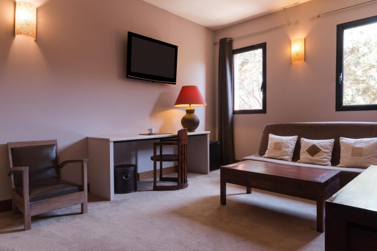 Hotel Restaurant Spa Disini Montpellier Est, The Originals Relais Castries Luaran gambar